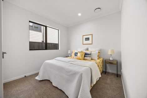 Photo of property in 35 Park Green Avenue, Rosehill, Papakura, 2113