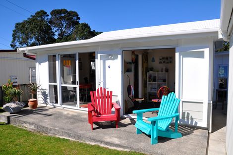 Photo of property in 5 Pacific Road, Waihi Beach, 3611