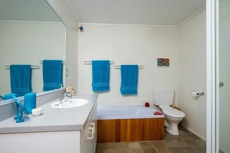 Photo of property in 1/106 Stapleford Crescent, Browns Bay, Auckland, 0630
