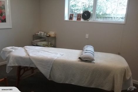 Photo of property in 6 Belleview Terrace, Mount Pleasant, Christchurch, 8081