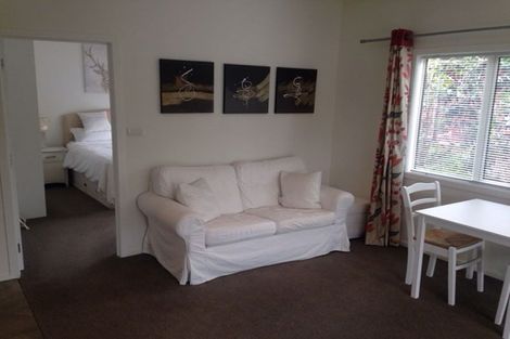 Photo of property in 1/2 Merwood Lane, Devonport, Auckland, 0624