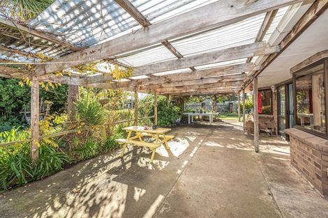 Photo of property in 14 Budge Street, Fordell, Whanganui, 4572