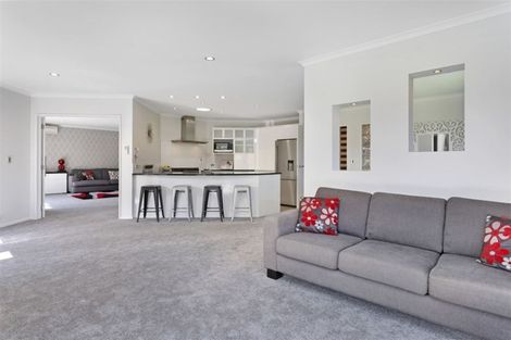 Photo of property in 10 Tawa Place, Parklands, Christchurch, 8083