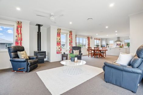 Photo of property in 25 Ledbury Drive, Rolleston, 7615