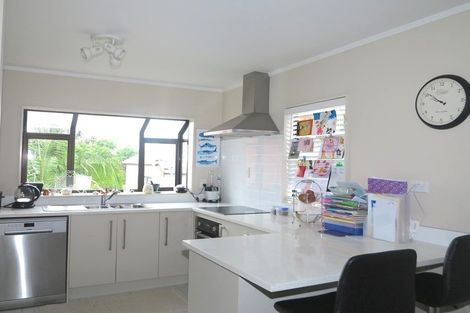 Photo of property in 1/7 Lynngate Place, Hillcrest, Auckland, 0627
