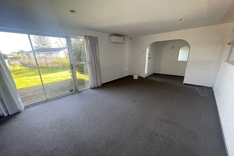 Photo of property in 132 Cascades Road, Pakuranga Heights, Auckland, 2010