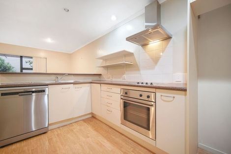 Photo of property in 2/17 Harbour View Road, Te Atatu Peninsula, Auckland, 0610