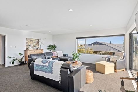 Photo of property in 9 Norwich Avenue, Spotswood, New Plymouth, 4310