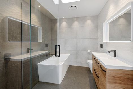 Photo of property in 132 Clyde Road, Ilam, Christchurch, 8041