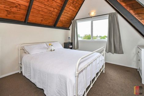 Photo of property in 2/15 Winiata Terrace, Papakura, 2110
