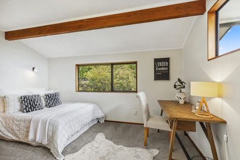 Photo of property in 14a Spicer Place, Tawa, Wellington, 5028