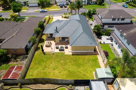 Photo of property in 4 Montecito Place, Golflands, Auckland, 2013