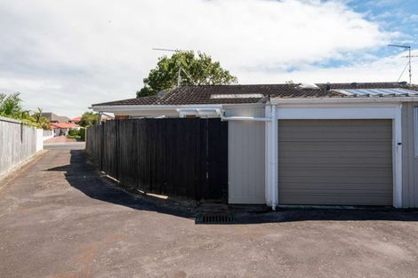 Photo of property in 1/33 Bramley Drive, Farm Cove, Auckland, 2012