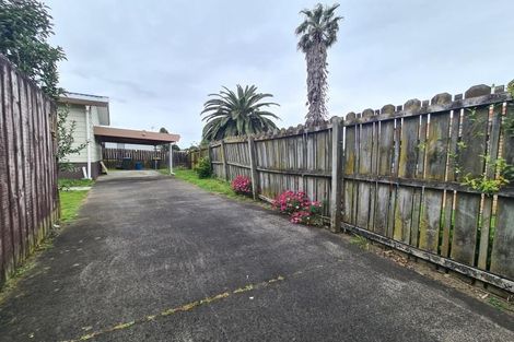 Photo of property in 1/22 Etherton Drive, Weymouth, Auckland, 2103