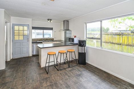 Photo of property in 37 Secretariat Place, Randwick Park, Auckland, 2105