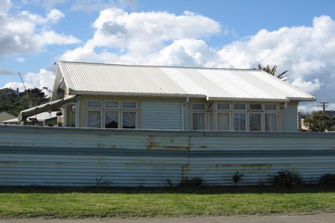 Photo of property in 44b Seafront Road, Castlecliff, Whanganui, 4501