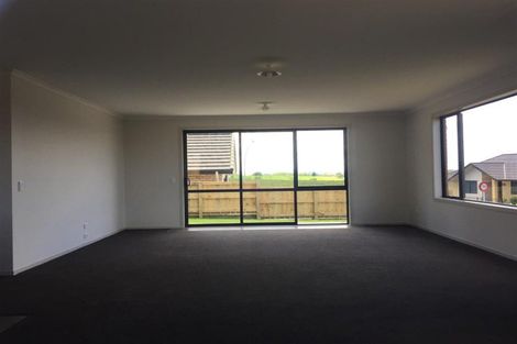 Photo of property in 4 Jack Rise, Grandview Heights, Hamilton, 3200