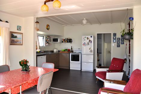 Photo of property in 5 Pacific Road, Waihi Beach, 3611