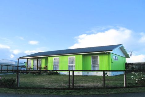 Photo of property in 11 Cortes Crescent, Flaxmere, Hastings, 4120