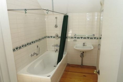 Photo of property in 3/5 Seymour Street, Saint Marys Bay, Auckland, 1011