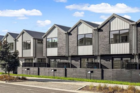 Photo of property in 10/21 Makomako Drive, Orewa, 0931