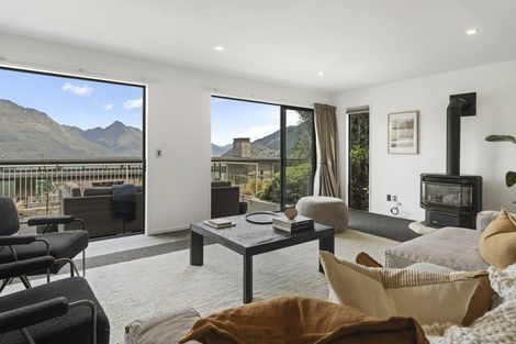 Photo of property in 1/43 Belfast Terrace, Queenstown, 9300
