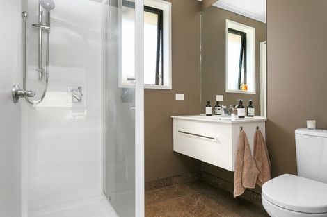 Photo of property in 2 Pengover Avenue, Leamington, Cambridge, 3432