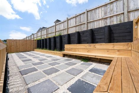 Photo of property in 23 Whakairo Crescent, Gulf Harbour, Whangaparaoa, 0930