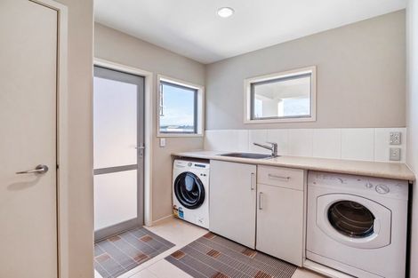 Photo of property in 22 Rita Street, Mount Maunganui, 3116