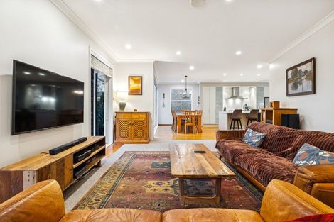 Photo of property in 50 Valley Road, Pukekohe, 2120