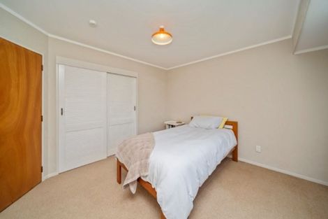 Photo of property in 1/28 Tiverton Crescent, Whalers Gate, New Plymouth, 4310