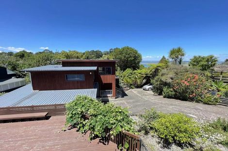 Photo of property in 28 Harrybrook Road, Green Bay, Auckland, 0604