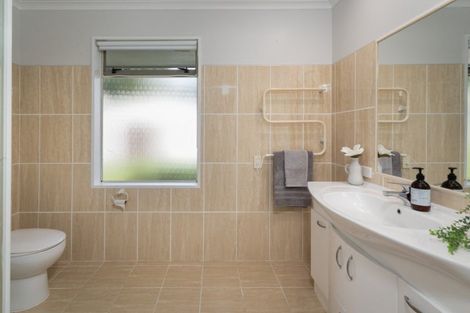 Photo of property in 204e Beach Road, Katikati, 3178