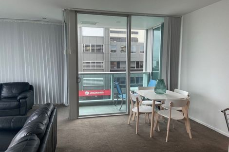 Photo of property in Sentinel Apartments, 403/3 Northcroft Street, Takapuna, Auckland, 0622