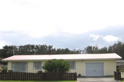 Photo of property in 13 Cousins Avenue West, Foxton Beach, Foxton, 4815