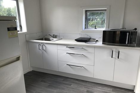 Photo of property in 1/44 Roberts Road, Glenfield, Auckland, 0629