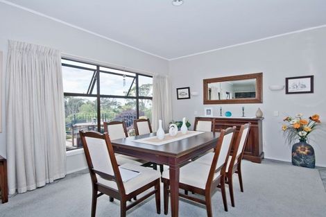 Photo of property in 209 Golf Road, Titirangi, Auckland, 0604