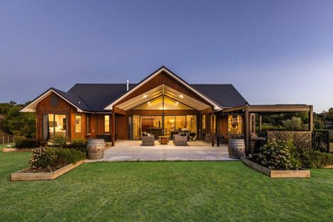 Photo of property in 136 Kopanga Road, Havelock North, 4130