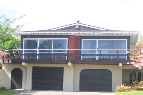 Photo of property in 32 Otupai Street, Two Mile Bay, Taupo, 3330