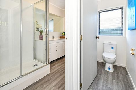 Photo of property in 2/46a Claude Road, Manurewa, Auckland, 2102