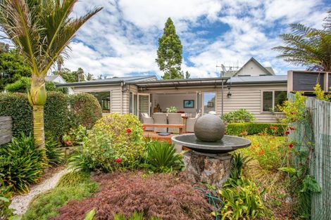 Photo of property in 118 Tirohanga Drive, Whangamata, 3620
