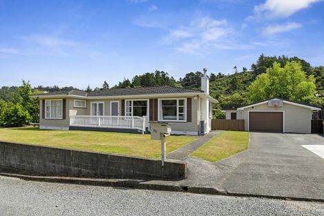 Photo of property in 60 Bird Grove, Stokes Valley, Lower Hutt, 5019