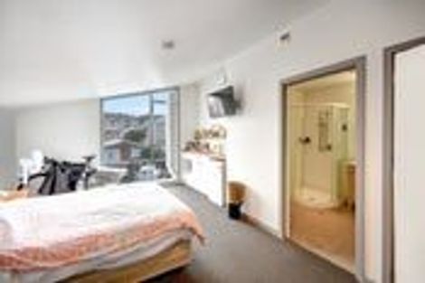 Photo of property in 203 Leith Street, North Dunedin, Dunedin, 9016