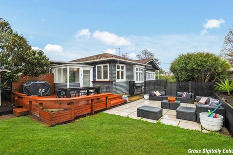Photo of property in 186 Stapletons Road, Richmond, Christchurch, 8013