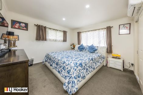 Photo of property in 200 Hill Road, The Gardens, Auckland, 2105