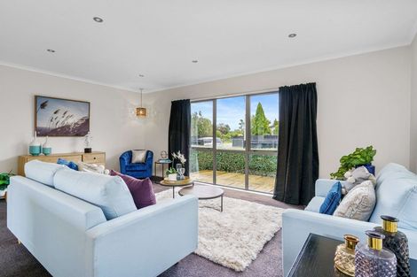 Photo of property in 10 Sackville Street, Martinborough, 5711