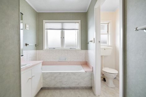 Photo of property in 18 Fairview Avenue, Feilding, 4702