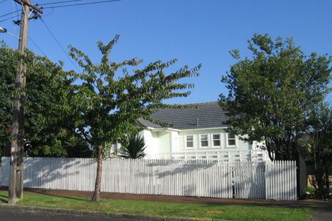 Photo of property in 81 Tahapa Crescent, Meadowbank, Auckland, 1072