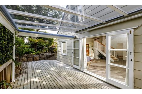 Photo of property in 1/5 Scarlock Avenue, Browns Bay, Auckland, 0630