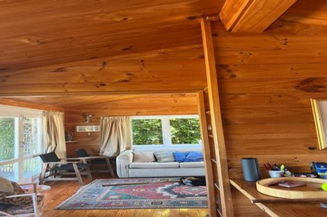 Photo of property in 12 Nisbet Terrace, Kinloch, Taupo, 3377